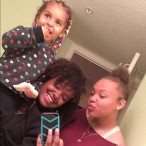 Meet your Posher, Joicynda